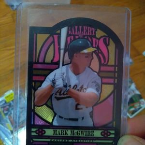 20-21 Topps Gallery,  Mark McGwire "Gallery Heroes Stained Glass"